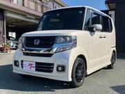 2017 HONDA N-BOX CUSTOM