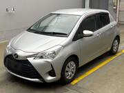 2018 TOYOTA VITZ F