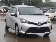 2014 TOYOTA VITZ F