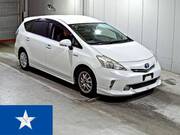 2011 TOYOTA PRIUS ALPHA G