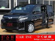 2017 TOYOTA VOXY X