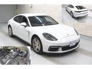 2017 PORSCHE PANAMERA