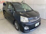 2013 TOYOTA VOXY