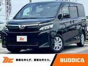 2018 TOYOTA VOXY