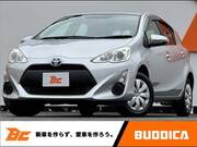 2015 TOYOTA AQUA