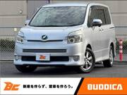 2009 TOYOTA VOXY