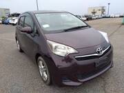 2013 TOYOTA RACTIS G