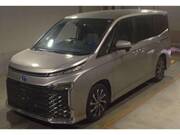 2022 TOYOTA VOXY