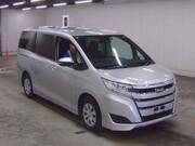 2021 TOYOTA NOAH X