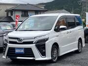 2018 TOYOTA VOXY