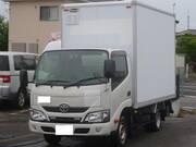 2017 TOYOTA DYNA