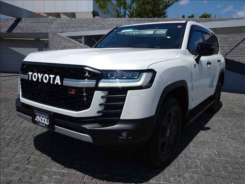 -LAND CRUISER