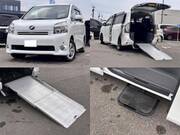 2009 TOYOTA VOXY