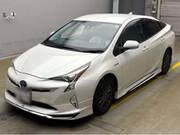 2017 TOYOTA PRIUS