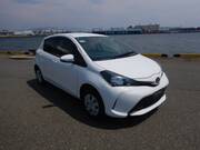2015 TOYOTA VITZ F