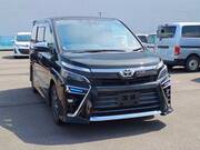 2018 TOYOTA VOXY