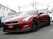 2015 NISSAN GT-R