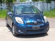 2009 TOYOTA VITZ F