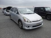 2003 TOYOTA WISH