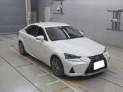 2017 LEXUS IS