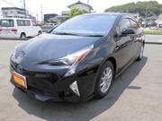 2017 TOYOTA PRIUS