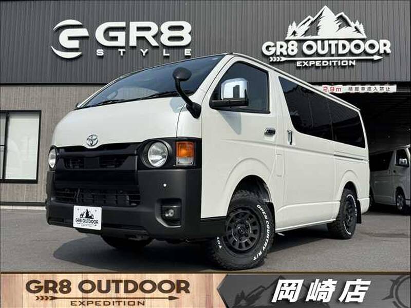 -HIACE VAN