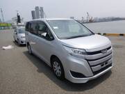 2019 TOYOTA NOAH X