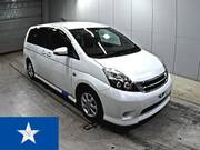 2016 TOYOTA ISIS PLATANA