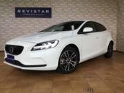 2018 VOLVO V40