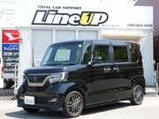 2017 HONDA N-BOX CUSTOM
