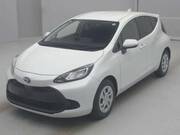 2022 TOYOTA AQUA