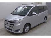 2017 TOYOTA NOAH