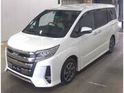 2020 TOYOTA NOAH