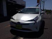 2017 TOYOTA PRIUS