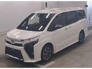 2018 TOYOTA VOXY