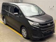 2018 TOYOTA NOAH X