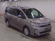 2020 TOYOTA VOXY X