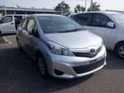 2012 TOYOTA VITZ F
