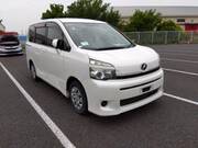 2012 TOYOTA VOXY X L EDITION