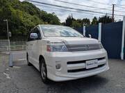 2006 TOYOTA VOXY
