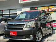 2009 TOYOTA NOAH