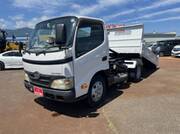 2009 HINO DUTRO