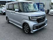 2018 HONDA N-BOX CUSTOM
