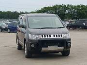 2018 MITSUBISHI DELICA D5