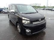 2011 TOYOTA VOXY