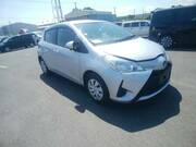 2018 TOYOTA VITZ F
