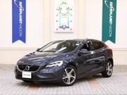 2017 VOLVO V40