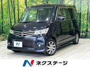 2011 NISSAN ROOX
