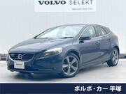 2014 VOLVO V40