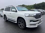 2017 TOYOTA LAND CRUISER